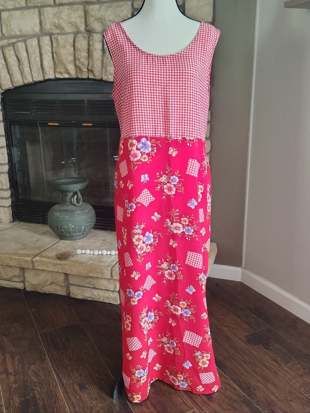 Sag Harbor Red Gingham & Floral Maxi Dress 10